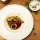 POLLITO RELLENO DE TRUFA, MANZANAS RELLENAS DE GROSELLA Y SALSA PERIGORD