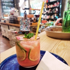 MOCKTAILS CON FRUTA: MIXOLOGÍA REFRESCANTE